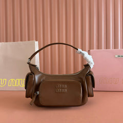 POCKET HANDBAG 21 IN OAK BROWN CALFSKIN