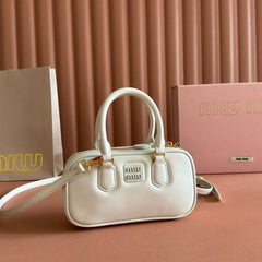 ARCADIE BAG 19 WHITE IN CALFSKIN GOLD HARDWARE