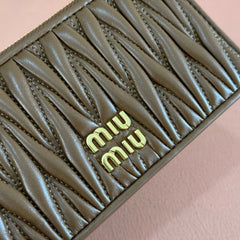 MATELASSÉ LEATHER ENVELOPE WALLET CARAMEL