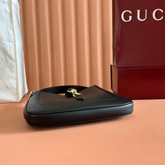 JACKIE SMALL SHOULDER BAG 27 IN BLACK CALFSKIN GOLD HARDWARE