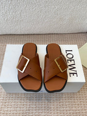 PETAL BELT FLAT SANDAL IN BRONZE BROWN CALFSKIN