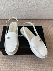 CC MOCCASIN SLINGBACK IN WHITE PATENT CALFSKIN