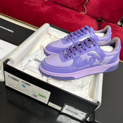 TRAINERS IN LIGHT PURPLE SHINY CALFSKIN