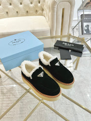 SUEDE LOAFER BLACK WITH SHEARLING LINING