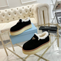 SUEDE LOAFER BLACK WITH SHEARLING LINING