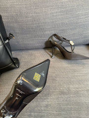 HIGH SANDAL ATTACHED GEM IN BLACK SILK