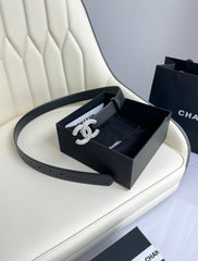 CC BELT 30MM IN BLACK SMOOTH CALFSKIN SILVER HARDWARE ATTACH PEARLS