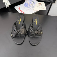 CC 25C Thong Sandal Bow Black Lambskin 233562