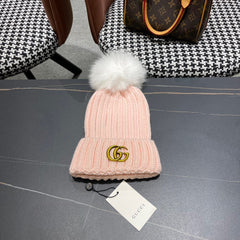 BEANIE HAT IN LIGHT PINK WOOL 403392
