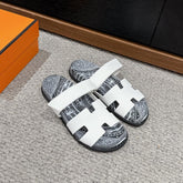 CHYPRE SANDAL WHITE CALFSKIN UNIQUE