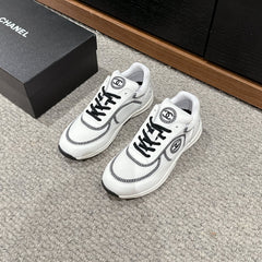 CLASSIC TRAINER IN WHITE MIX BLACK FABRIC