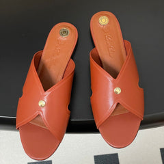 LP CLASSIC CROSS-STRAP SANDALS 25S IN RUST ORANGE LAMBSKIN