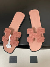 HM 25S ORAN SANDAL IN PEACHY PINK SUEDE AND LAMBSKIN