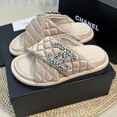 Women's slippers with two crossed straps sheepskins beige cream