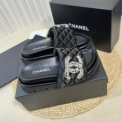 New Style Diamond Buckle Double C Thick Bottom Slippers Black Sheepskin