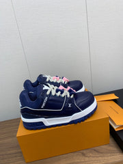 LV WOMEN'S TRAINER IN NAVY BLUE CALFSKIN