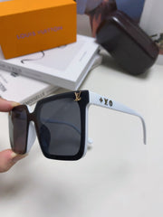 SQUARE SUNGLASS 581369 IN WHITE ACETATE
