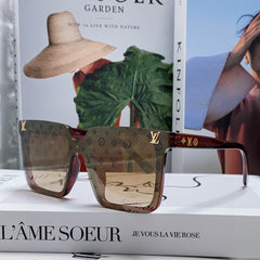 SQUARE SUNGLASS 581367 IN BROWN ACETATE MONOGRAM MASK ON LENS