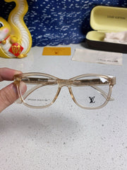 CAT EYE SUNGLASSES 570277 IN LIGHT BROWN CLEAR ACETATE EMBOSSED LOGO