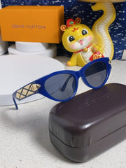 CAT EYE SUNGLASSES 576883 IN BLUE AND GOLD ACETATE