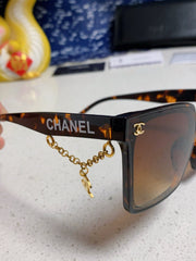 SQUARE SUNGLASSES 641809 IN HAVANA ACETATE GOLD CHAIN