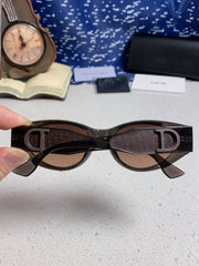 MONTAIGNE SUNGLASS 578112 IN BROWN ACETATE