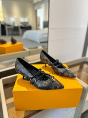 HIGH PUMP 5 CM TRIPLE-STRAP IN CHOCOLATE BROWN MONOGRAM CALFSKIN WITH BLACK STRAP