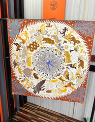 CHANEL 25S SCARF 90 IN SILK 709581