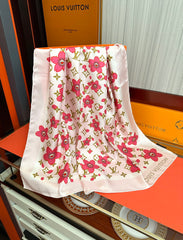 LV SCARF 90 CM IN SILK 723123