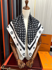 LV SCARF 90 CM IN SILK 732040