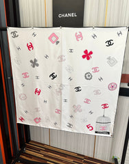 CHANEL 25S SCARF 90 IN SILK 733857