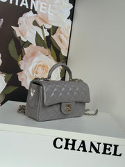 MINI FLAP BAG 20 IN LIGHT GRAY GLOSSY CALFSKIN GOLD HARDWARE