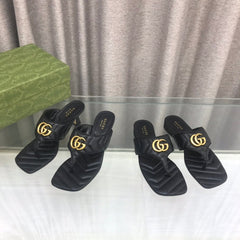 GG marmont logo - embellished mattelasse leather sandal in black