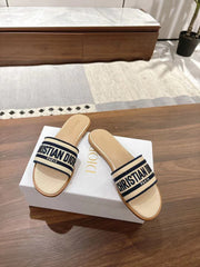 DWAY SLIDES IN BEIGE AND NAVY BLUE TECHNICAL FABRIC