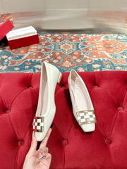 TROMPETTE BALLERINAS IN OFF WHITE SHINY CALFSKIN