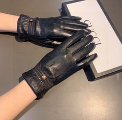 TOUCHSCREEN GLOVES WITH DOUBLE CORD TIGHTENING IN BLACK LAMBSKIN 440488