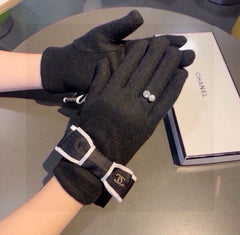 CC GLOVES IN BLACK WOOL WITH BOW 463857