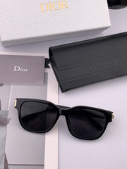 MONTAIGNE SUNGLASS CD6113 IN ACETATE