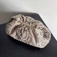 POUCH CLUTCH 38 IN SNAKE PATTERN CALFSKIN