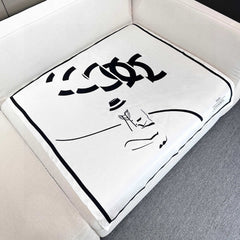 CHANEL 25S SCARF 90 IN SILK 732131