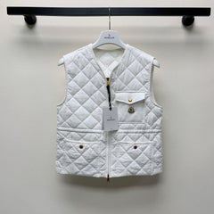 MONCLER 25S DOWN VEST IN WHITE 081
