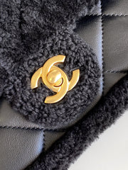CHANEL 25S FLAP BAG 18 CM IN BLACK WOOL AND LAMBSKIN
