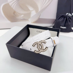 CC 30MM BELT IN WHITE EMBROIDERED CALFSKIN METAL HARDWARE