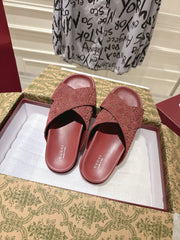 GG SLIDES IN RED SUEDE WITH EMBOSSED LOGO STYLE 9