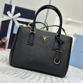 PRADA 25S GALLERIA LARGE BAG 28 IN BLACK CALFSKIN GOLD HARDWRE