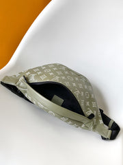 LV 25S DISCOVERY BUMBAG 44 IN OLIVE GREEN MONOGRAM CALFSKIN AND CANVAS