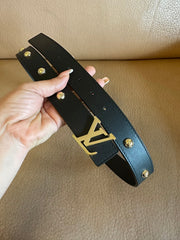 LV INITIALES STUDS 30 MM REVERSIBLE BELT IN BLACK CALFSKIN GOLD HARDWARE