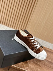 CONVERSE SNEAKER IN PENNY BROWN VELVET