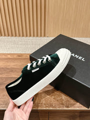CONVERSE SNEAKER IN DARK GREEN VELVET