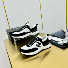 CLASSIC TRAINER IN BLACK MIX WHITE MERCERIZED VELVET